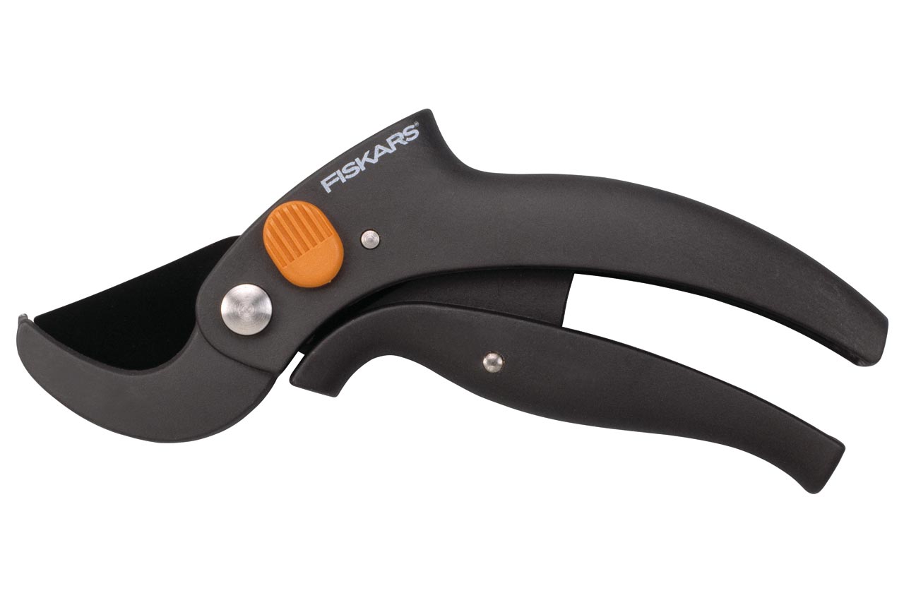 Увеличенная фотография Секатор Fiskars с рычажным приводом